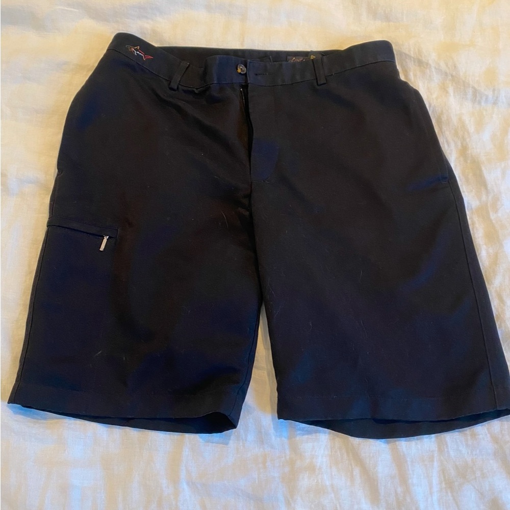 Greg Norman Men’s Black Shorts